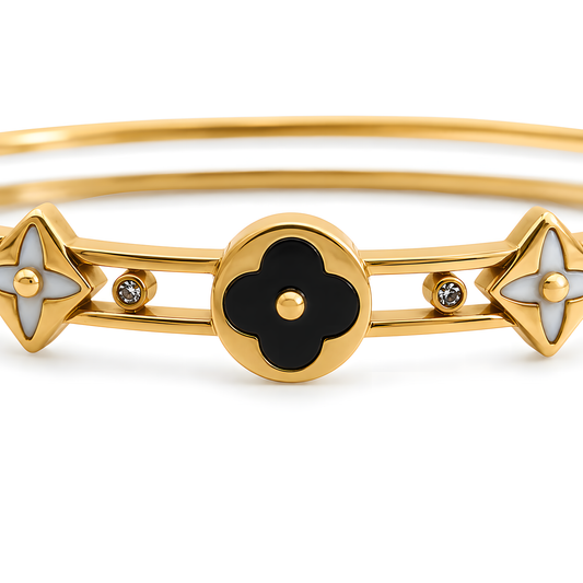 Clover Bracelet - Gold lifestyle