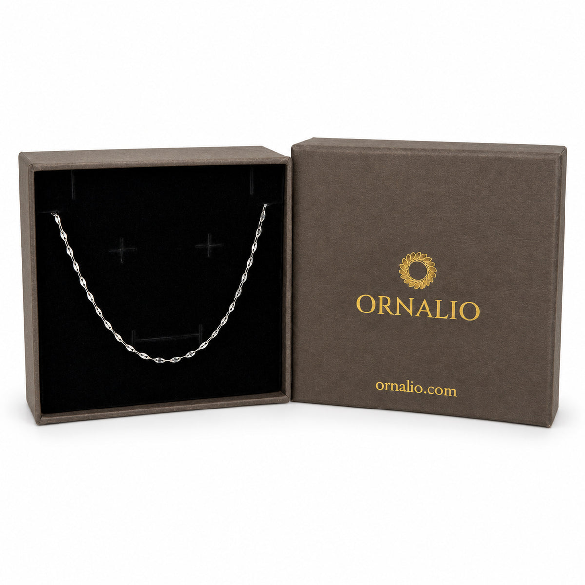 Ornalio Chain Necklace – Silver in presentation box.