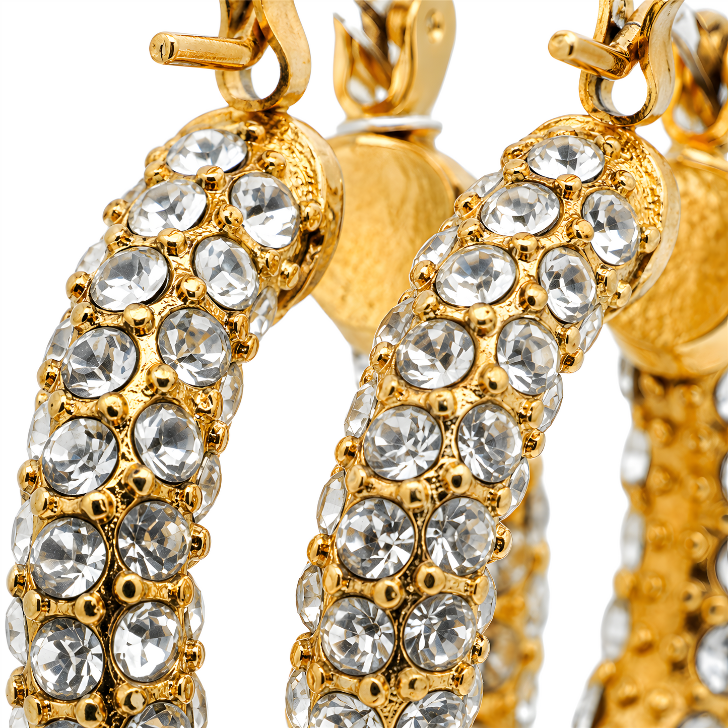 Crystal Pavé Huggie Hoops Gold – lifestyle